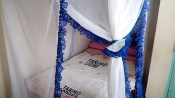 Single Room | Desk, free WiFi, bed sheets