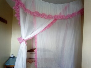 Chambre Simple | Bureau, Wi-Fi gratuit, draps fournis