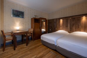 Double Room | Cots/infant beds, rollaway beds, free WiFi - Buitengoed De Uylenburg (Delfgauw)