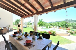 Outdoor dining - SON RUBI Finca for 7 in Selva with Pool (Selva)