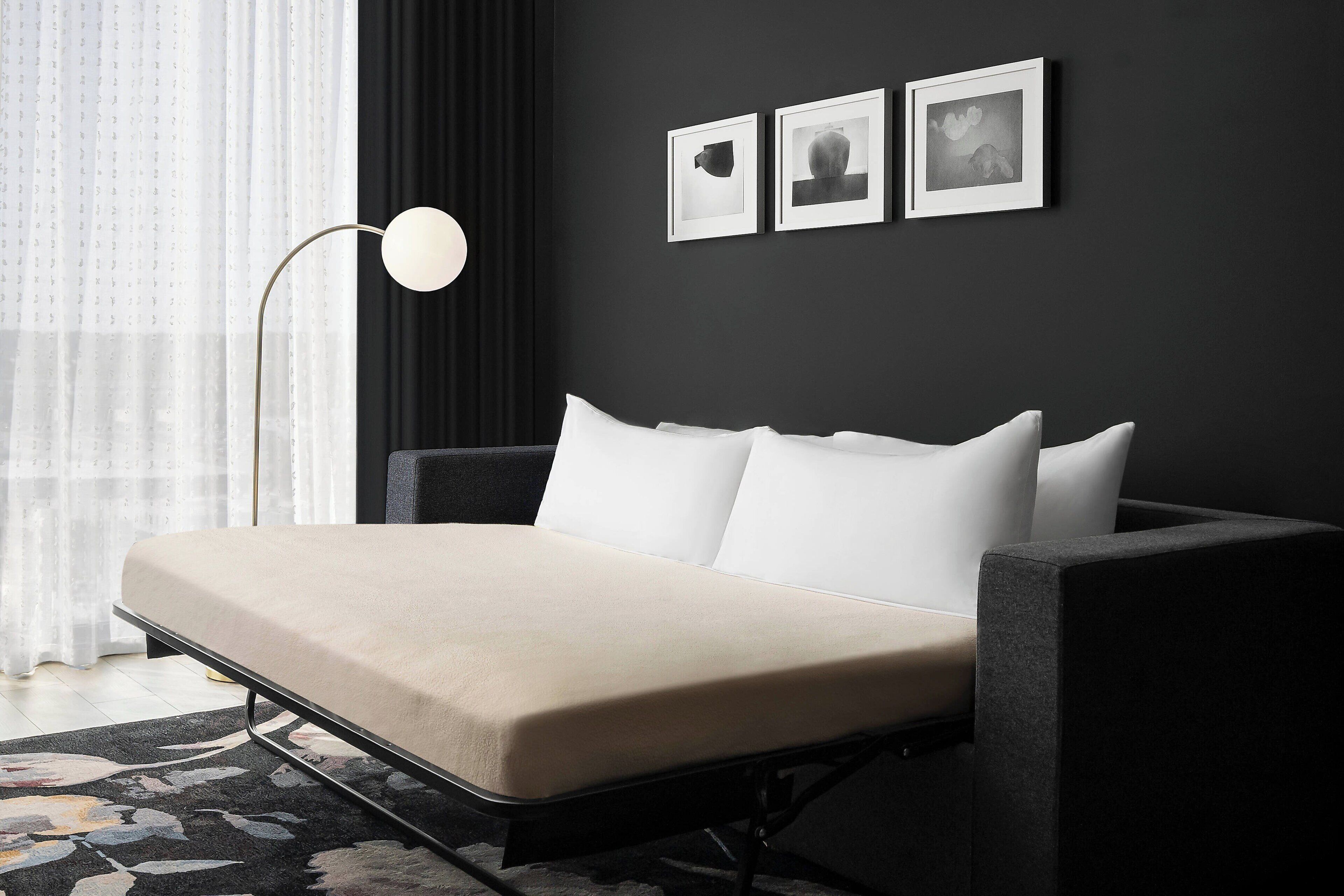 premium bedding, in-room safe, desk, laptop workspace