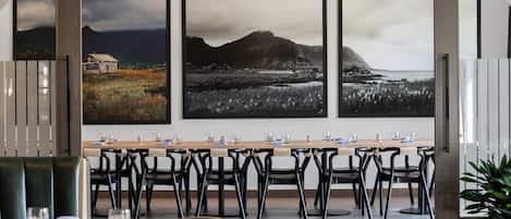 Breakfast, lunch, dinner served; local and international cuisine