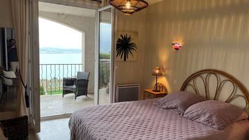 5 Schlafzimmer, Zimmersafe, Bügeleisen/Bügelbrett, Reisekinderbett