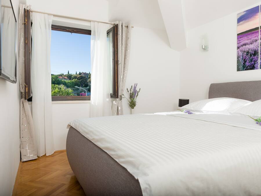 Blackout drapes, soundproofing, iron/ironing board, free WiFi