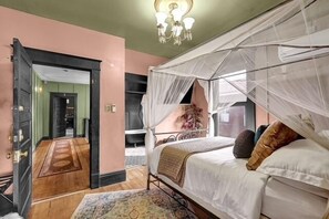 1 bedroom, iron/ironing board, free WiFi