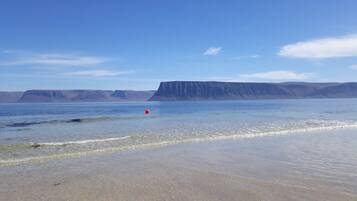 Plage privée, sable blanc