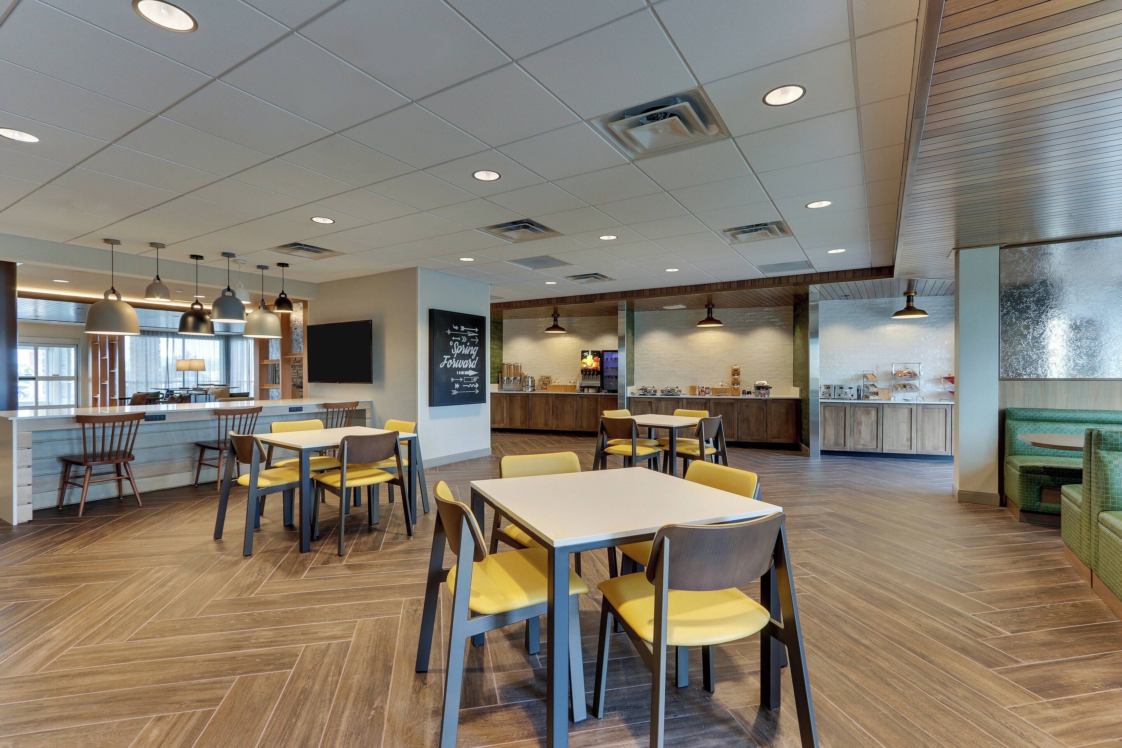 free buffet breakfast