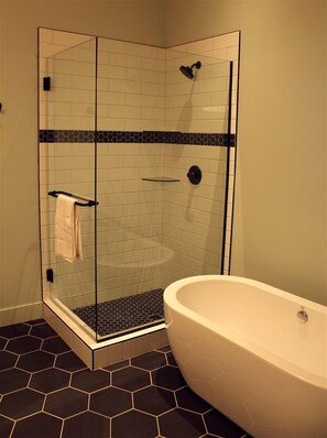Bathtub, hair dryer