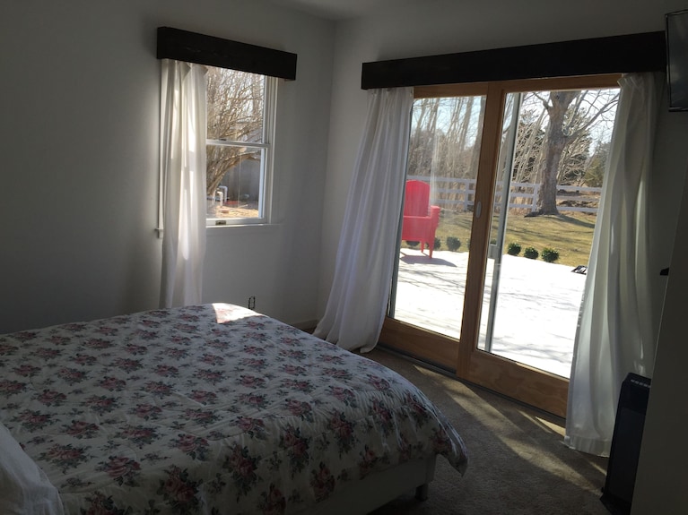Walking Distance To East Hampton Village - East Hampton, NY