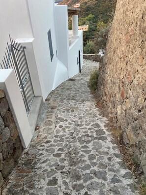 Property grounds - Eolian House Sole - Unique sunrise (Lipari)