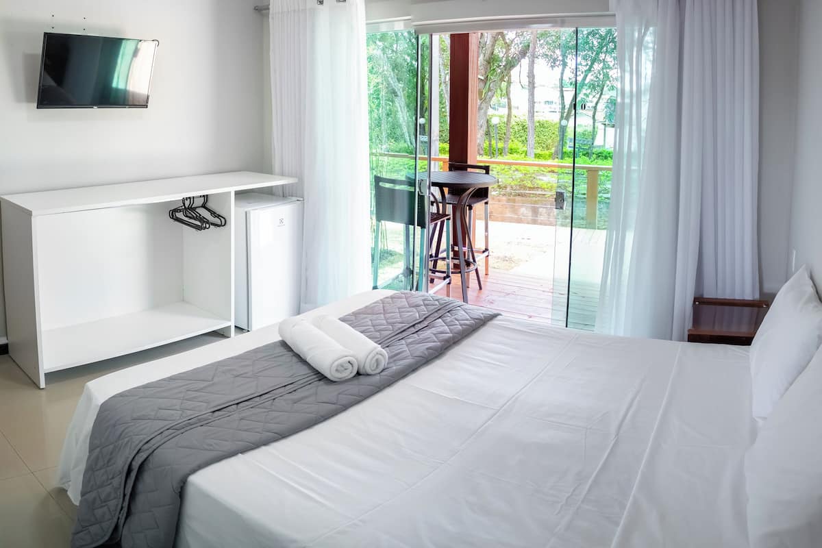 Habitación doble | 1 habitación, ropa de cama de alta calidad, minibar y cortinas blackout