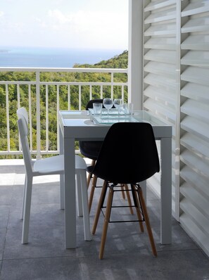 Outdoor dining - Apartment Tobago, Eden Résidence   (Sainte-Luce)