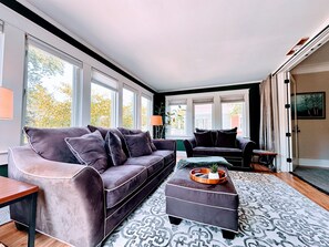 Living area - Welcome to Dacha! Long term winter rental now available! (Spring Lake)