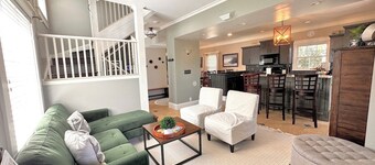 Welcome to Dacha! Long term winter rental now available!