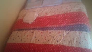 Quarto casal | Cortinas blackout, Wi-Fi de cortesia, roupa de cama