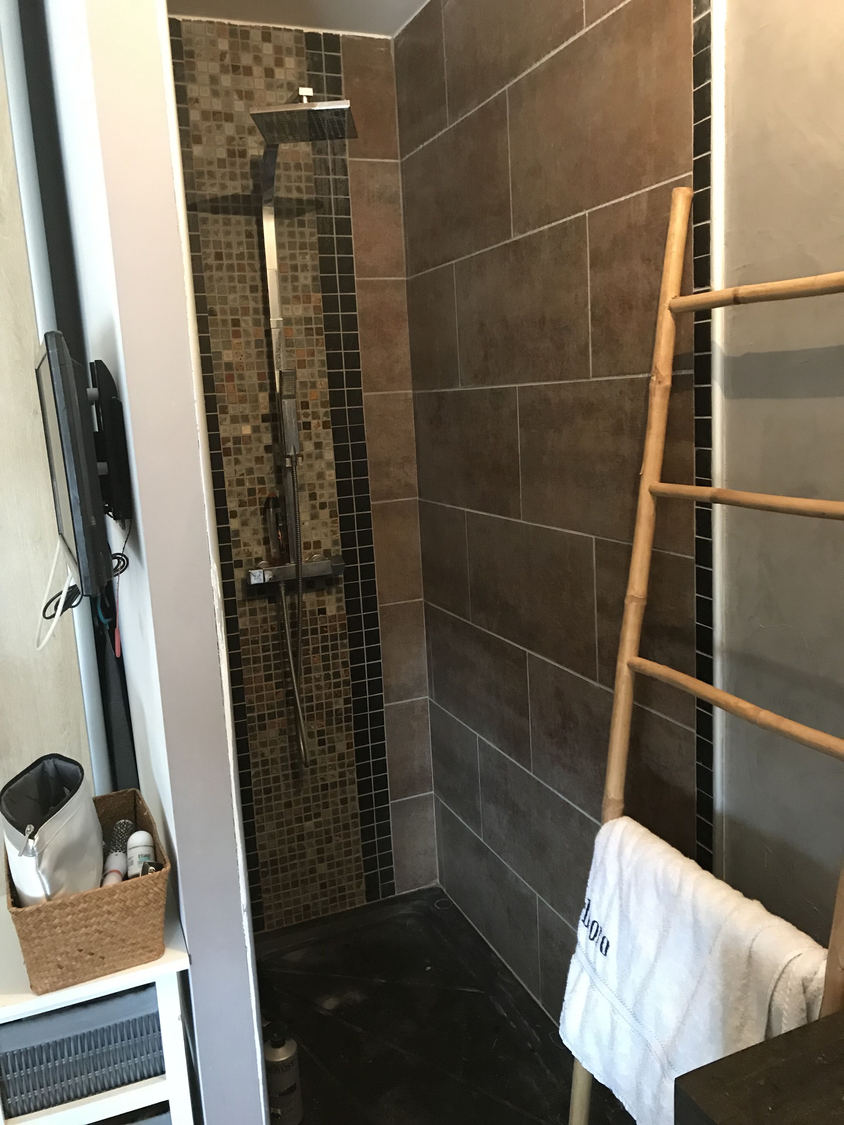 毛巾、卫生纸