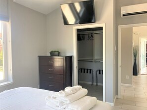 1 bedroom, iron/ironing board, internet, bed sheets