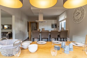 Dining - Apartment 12-14 people|WIFI|sauna|in Kaprun|no car needed (Kaprun)