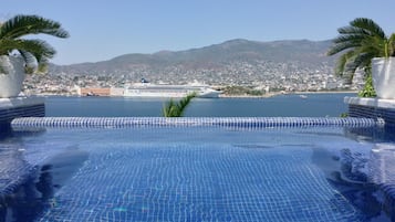 Alberca al aire libre