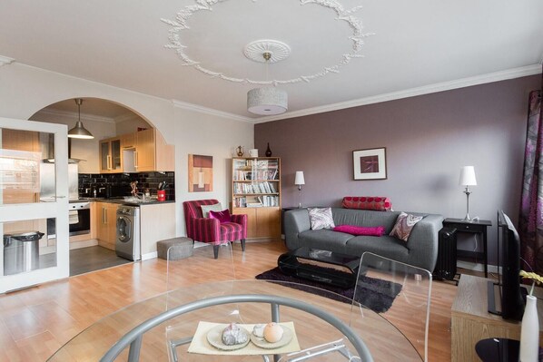 Appartement, 2 chambres | Salle de séjour