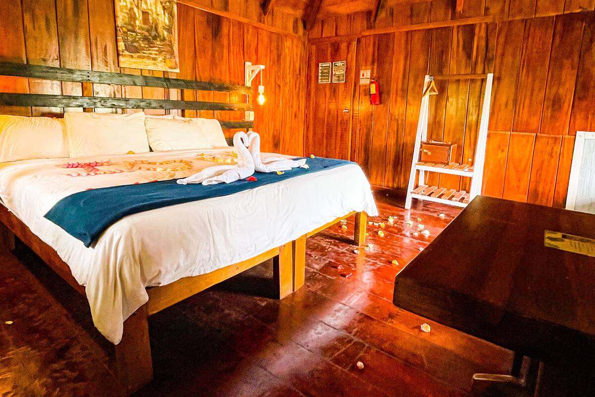 Deluxe Tree House, 1 King Bed