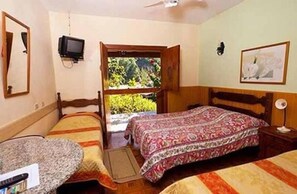 Minibar, free WiFi