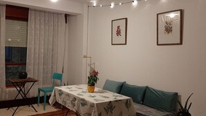 Dining - Pensión - Casa León (Santona)