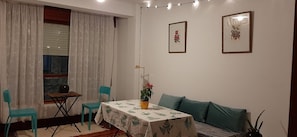 Dining - Pensión - Casa León (Santona)