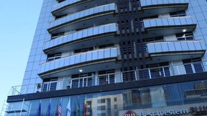تلفزيون بشاشة مسطحة، أرضيات مدفأة