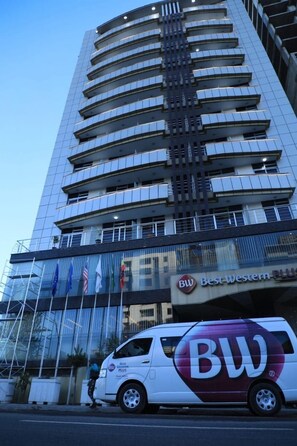 Flat-screen TV, heated floors - Best Western Plus Pearl Addis (Addis Ababa)