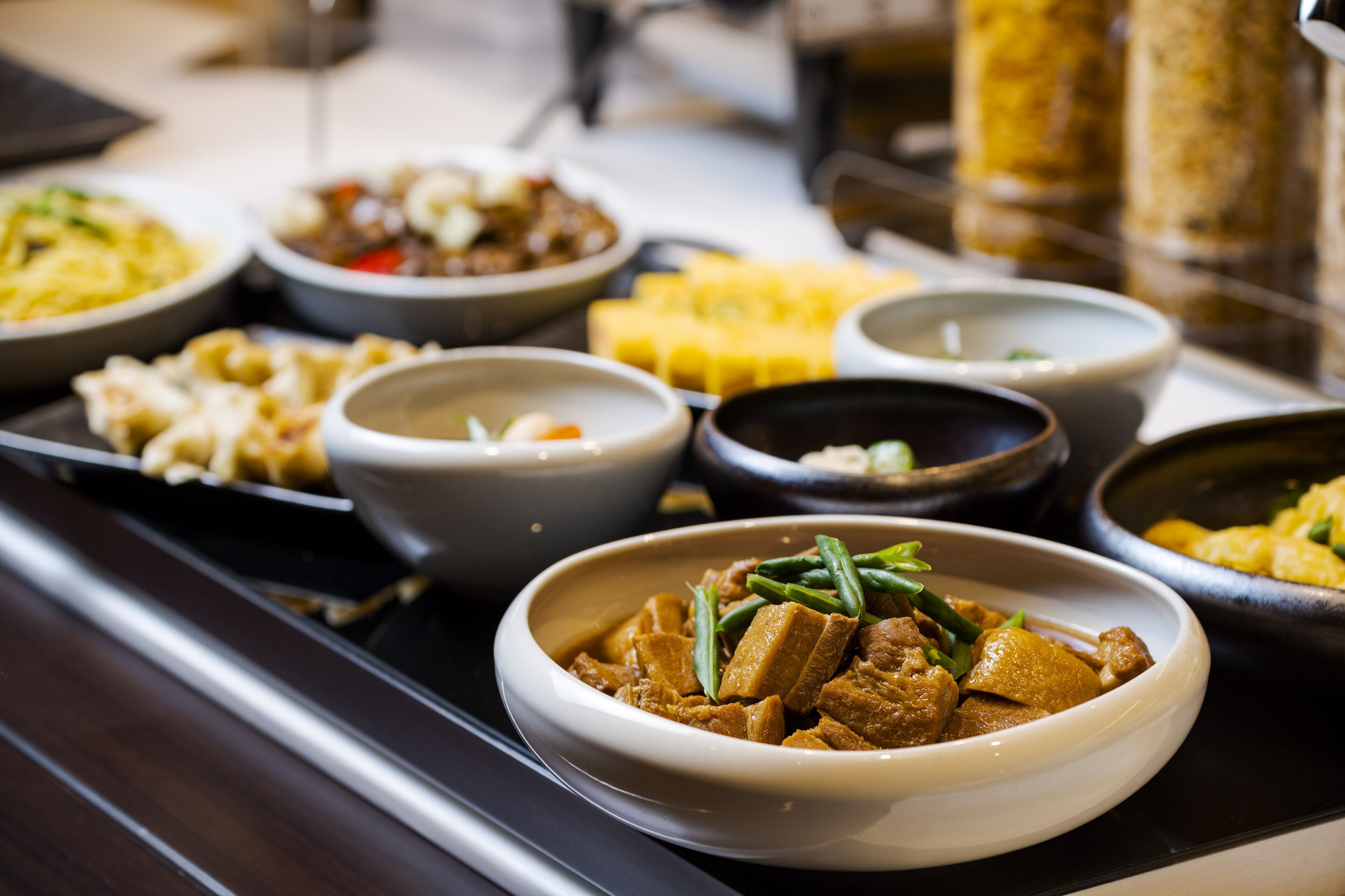 daily buffet breakfast (jpy 1650 per person)