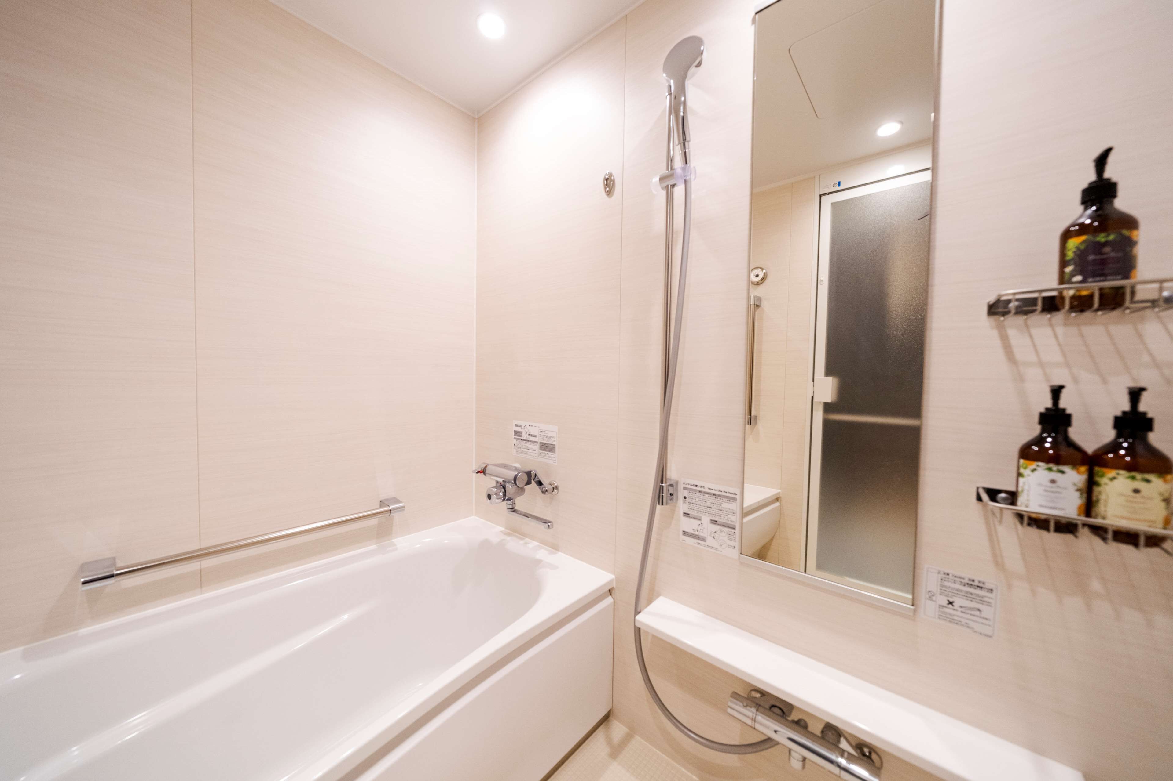 standard room, multiple beds, non smoking, refrigerator (larger room) | bathroom | combined shower/bathtub, free toiletries, hair dryer, bathrobes