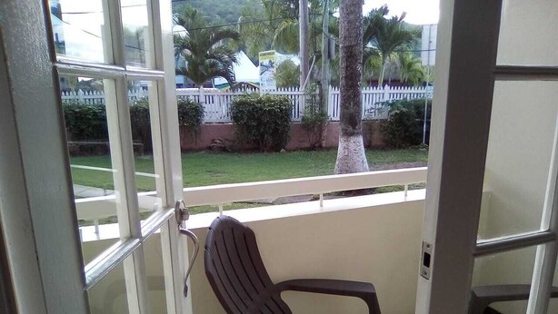 Villa | Terrace/patio - Ocho Rios Villa with Beach Access (Ocho Rios)