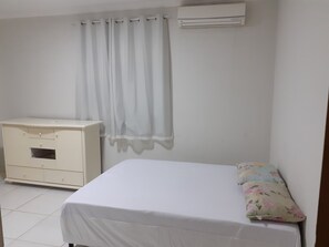 4 quartos, ferros/tábuas de passar roupa, Wi-Fi