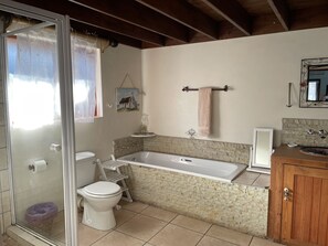 Bathtub