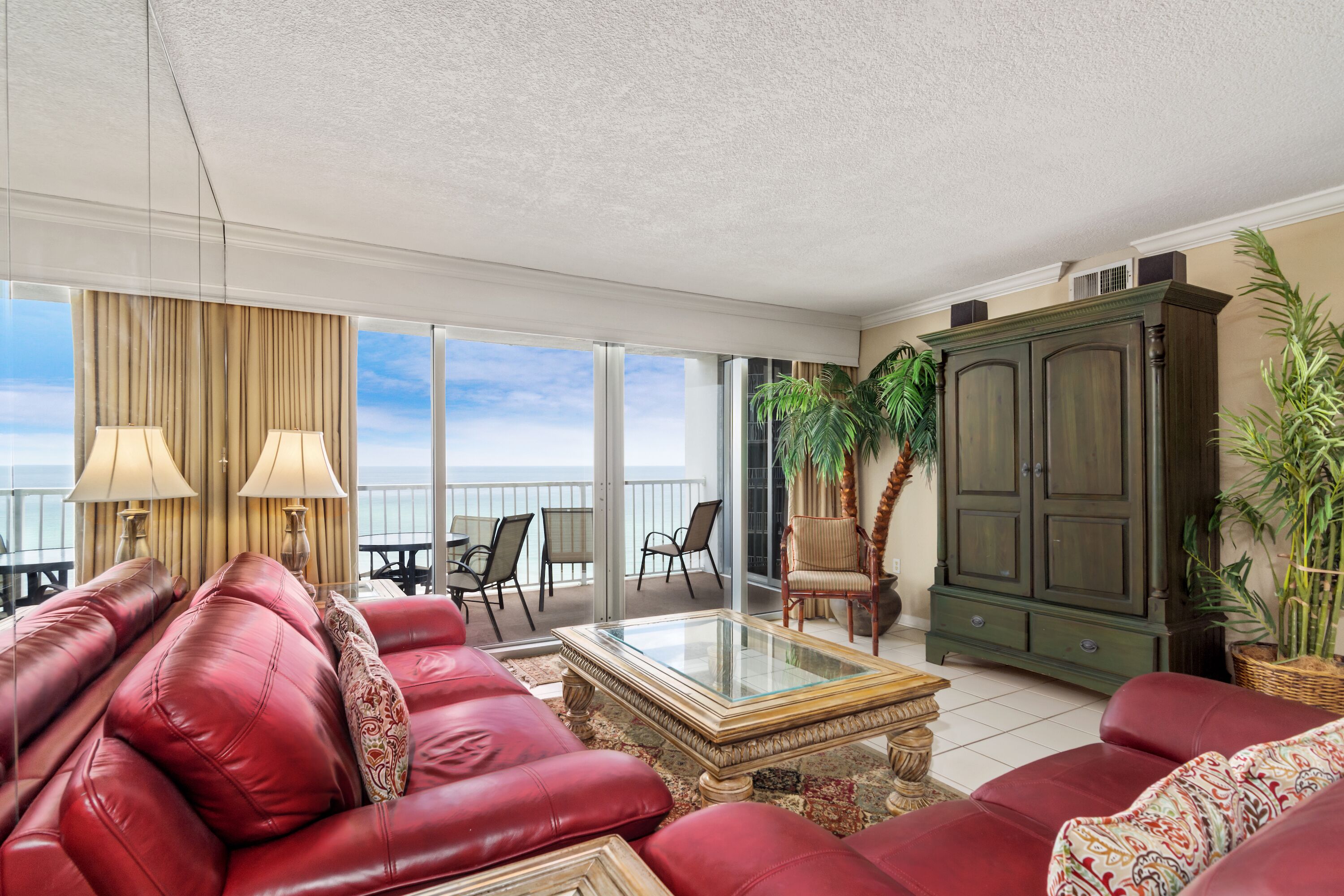 Shoreline Towers 2103- Beach Front Condo w/Free Beach Set-Up!