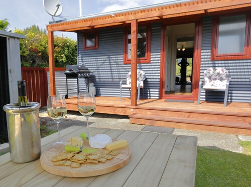 Mokonui Cottage - Te Anau Holiday Home