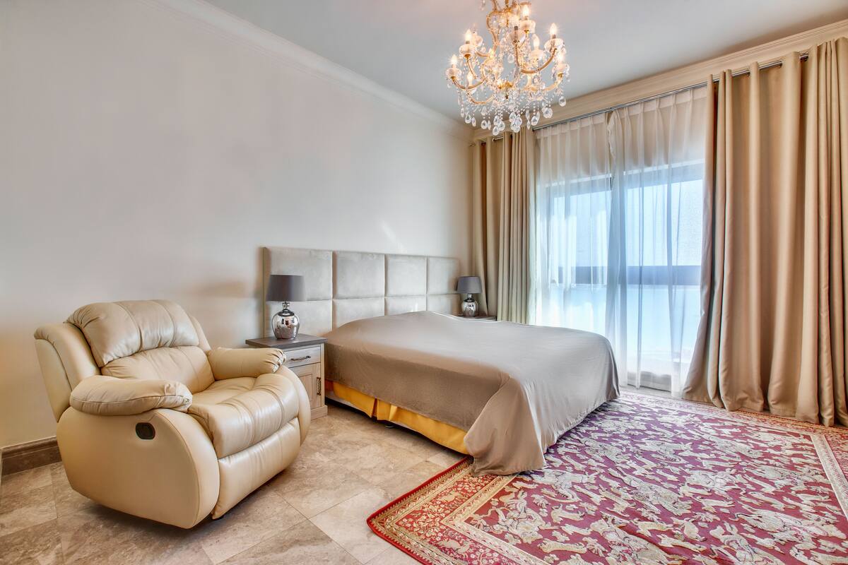 Apartment, 2 Bedrooms, Sea View | Blackout curtains, iron/ironing board, free WiFi, individually decorated