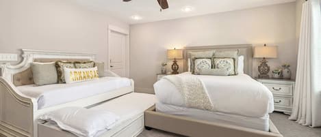 4 habitaciones, cortinas blackout, tabla de planchar con plancha y wifi
