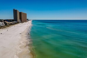 House, 2 Bedrooms | Beach