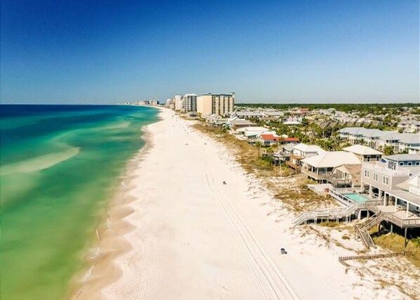 House, 4 Bedrooms | Beach