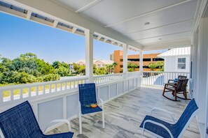 Huis, 4 slaapkamers | Balkon