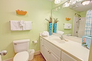 Condo, 2 Bedrooms | Bathroom
