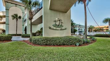 Condo, 3 Bedrooms | Exterior