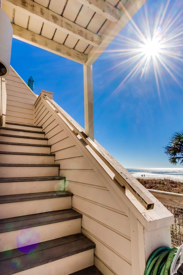 Maison en rangée, 2 chambres | Escalier