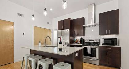 ★ SoFᗩY | Taide + Suunnittelualue | Lähellä UA & DT!