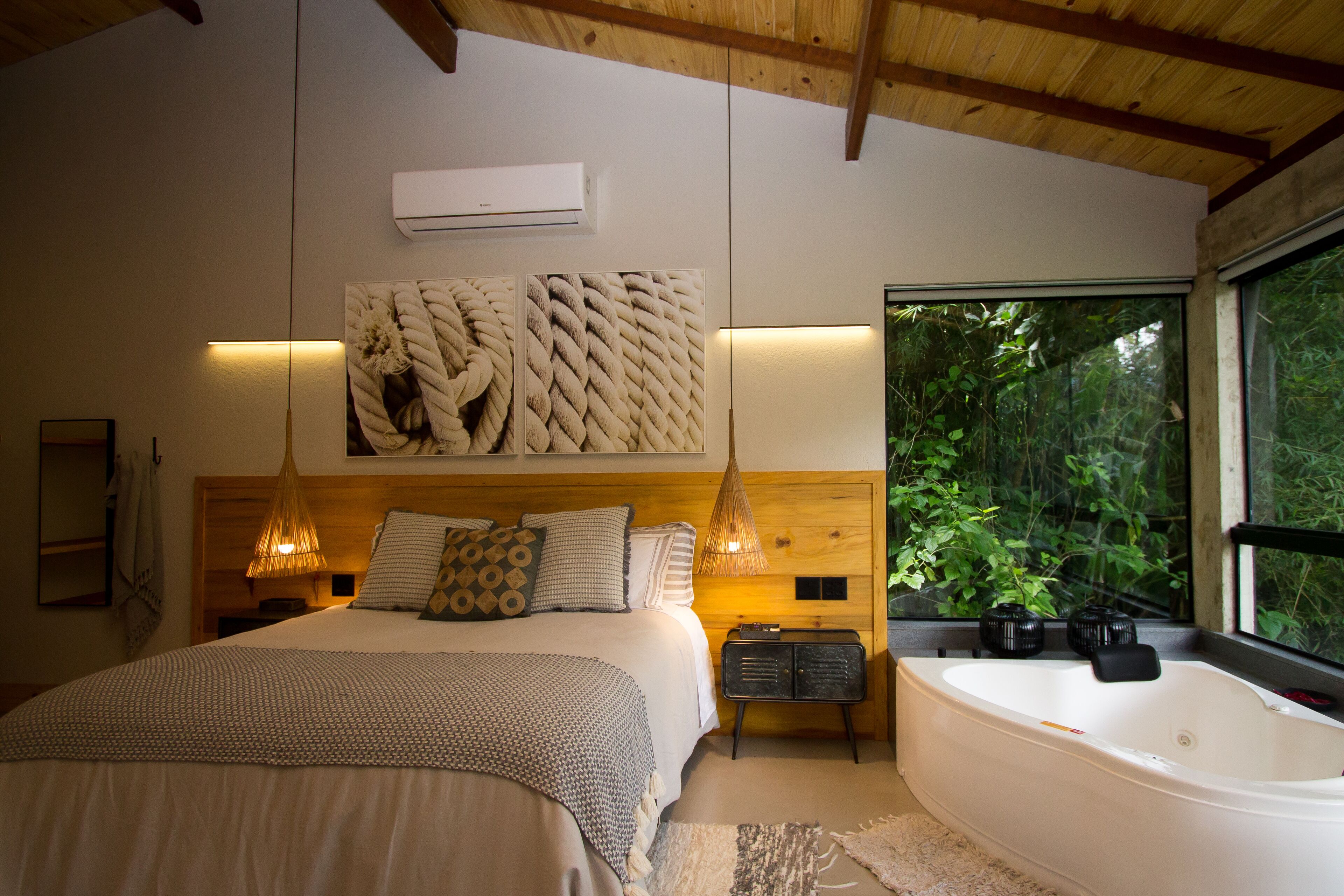 Superior Chalet, 1 King Bed with Sofa bed, Jetted Tub, Garden View | Premium bedding, pillow-top beds, minibar, individually decorated