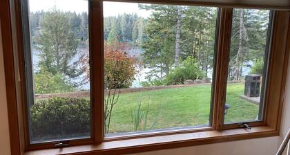 Woahink au bord du lac Ă Florence Oregon