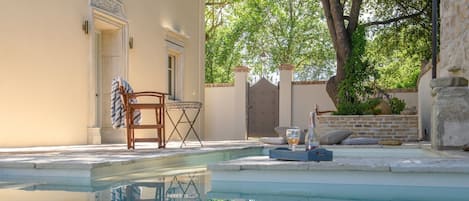 Suite Luxury, 1 camera da letto (Daphne) | 1 camera, una cassaforte in camera, con stile personalizzato