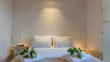 Deluxe House, 2 Bedrooms (Athina) | In-room safe, individually decorated, blackout curtains, soundproofing